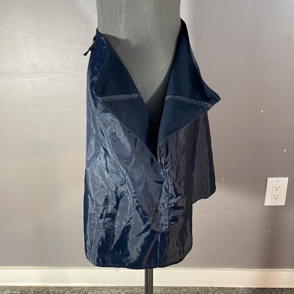 Spanner Navy skirt suit fully lined. Blazer size 10 skirt size 12 - Picture 12 of 15